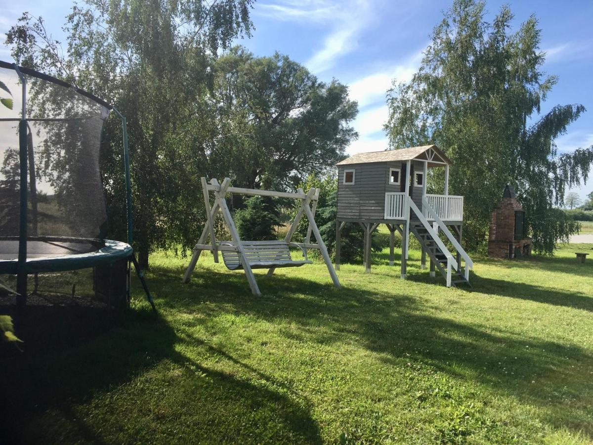 Domki Pokoje Pod Wierzba Sarbinowo Exteriér fotografie